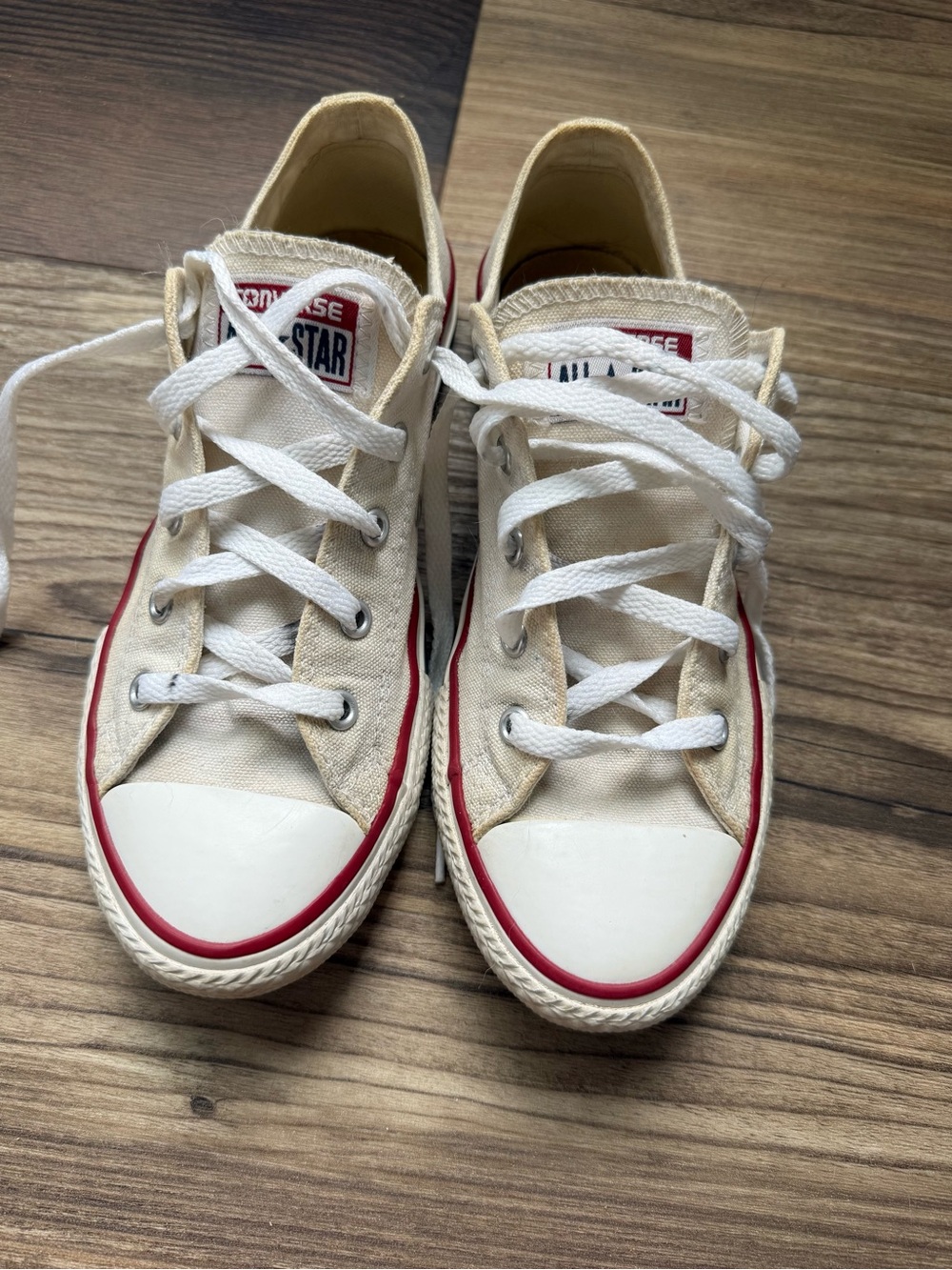 Converse Low Top Sneakers in Cream with Red Accent youth size 3